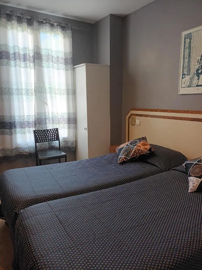 Hotel Azur Montmartre París